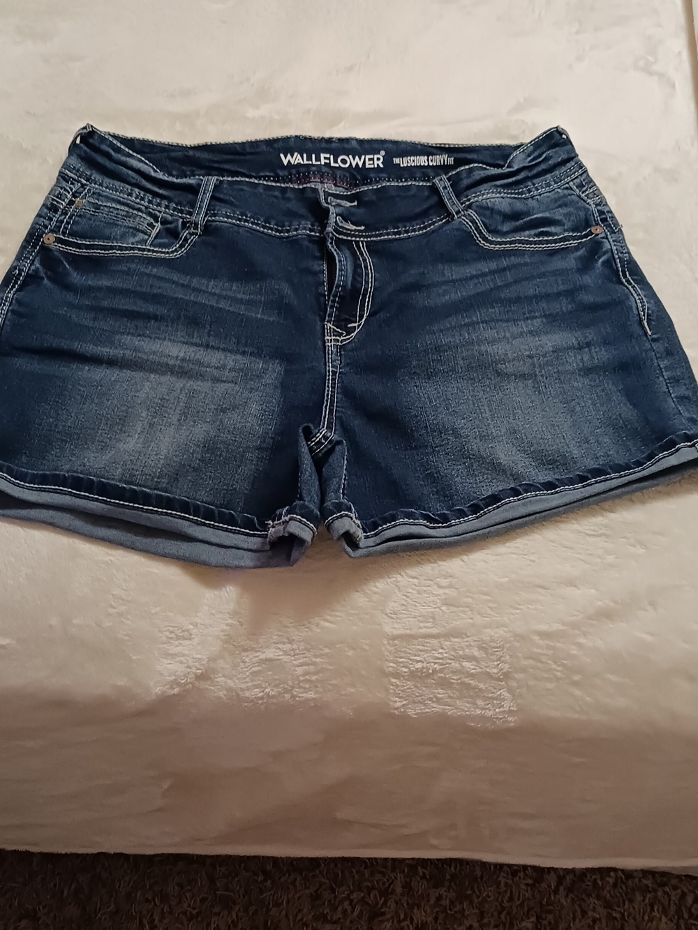 Wallflower Women's Dark Blue Denim Cutoff Shorts